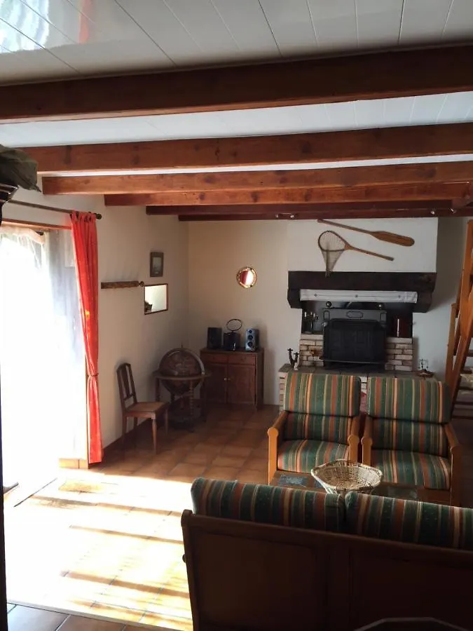 Gite Les Glycines 4 A 5 Personnes Du Samedi Au Samedi Ploneour-Lanvern Holiday home